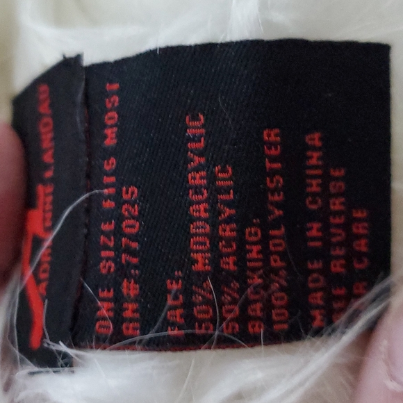 White Fur Collar by Adrienne Landeau One Size - Picture 5 of 7